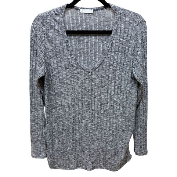 Sweaters - M C Michelle By Comune Grey Ribbed Long Sleeve Sweater. Womens. Sz S